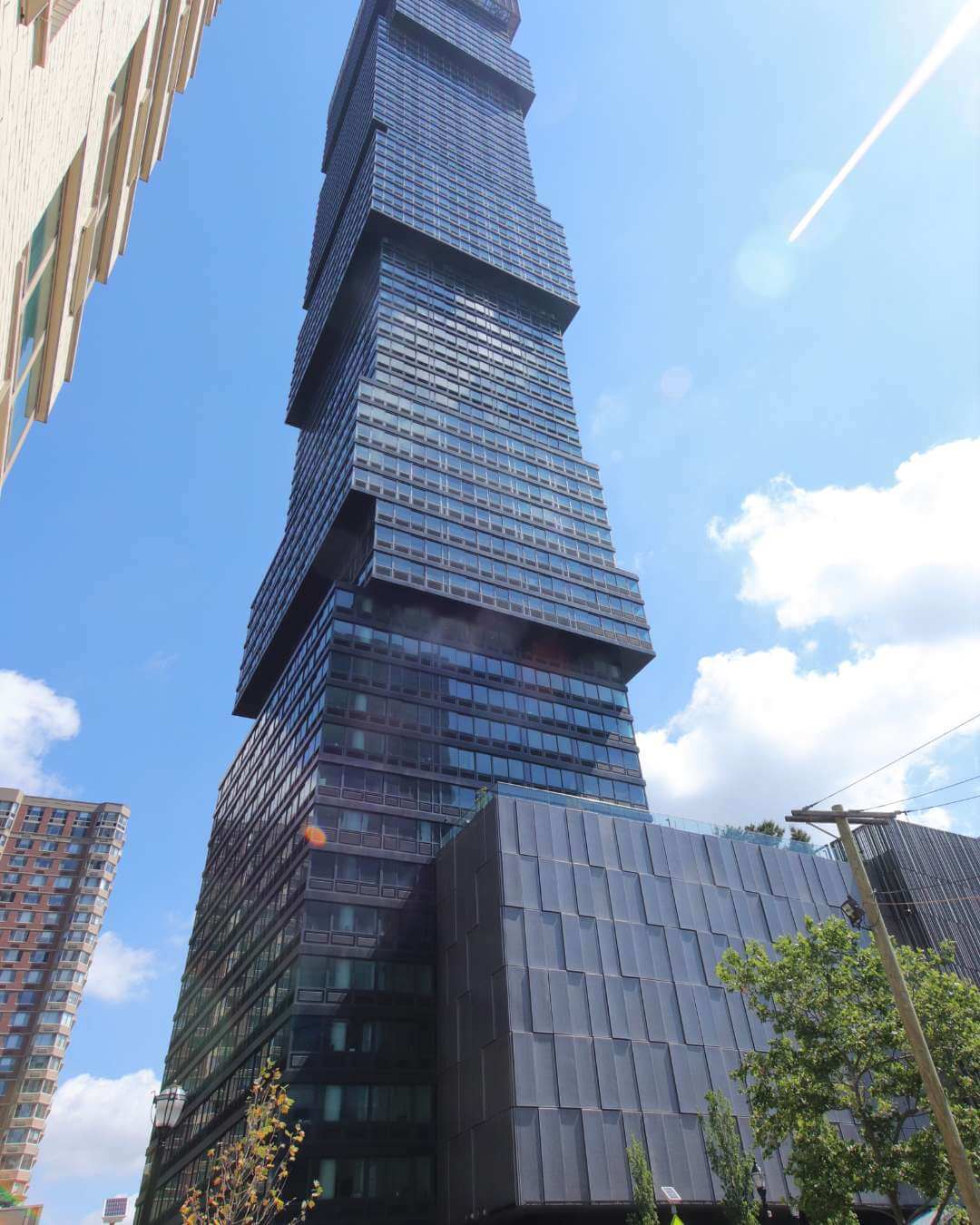 URL Harborside Plaza URL Harborside Plaza - Elevate Building Envelope